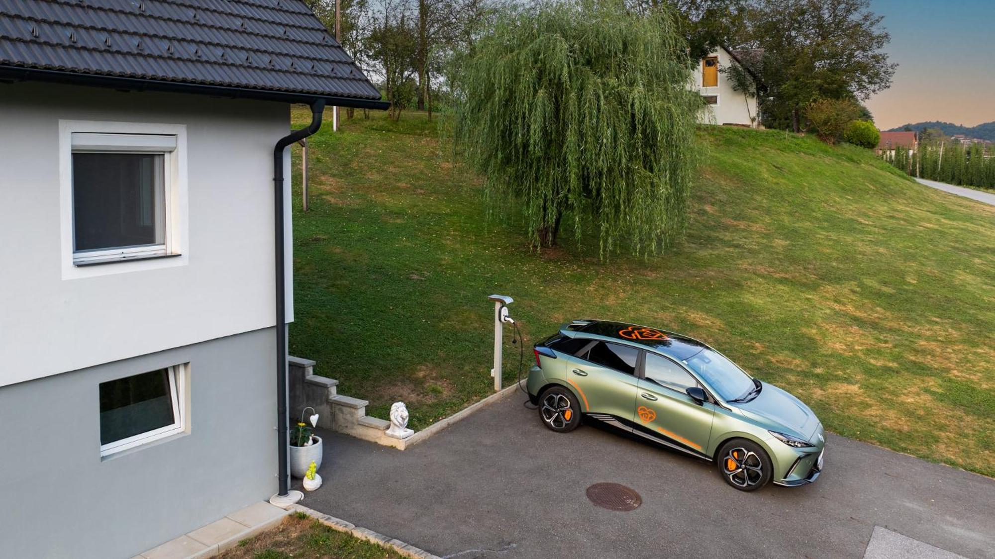 Ferienhaus Treissmann An Der Weinstrasse 루트스카치 외부 사진